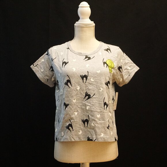 La Luna Gray Boxy Halloween Tee Black Cat and Moon Women’s S/M/L/XL - Picture 1 of 15